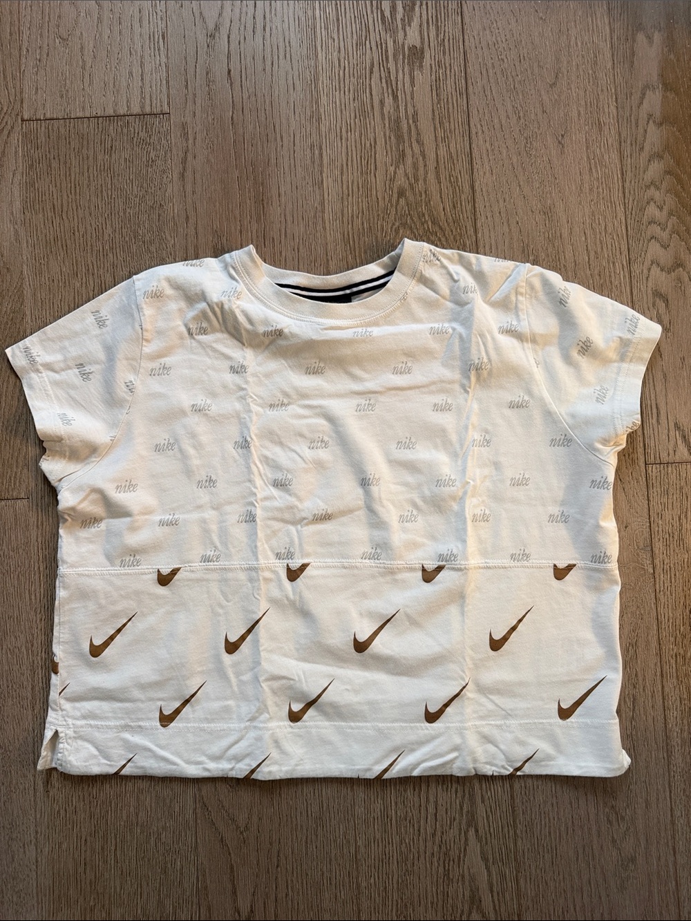 Nike Cropped White Short-Sleeve Logo Tee
